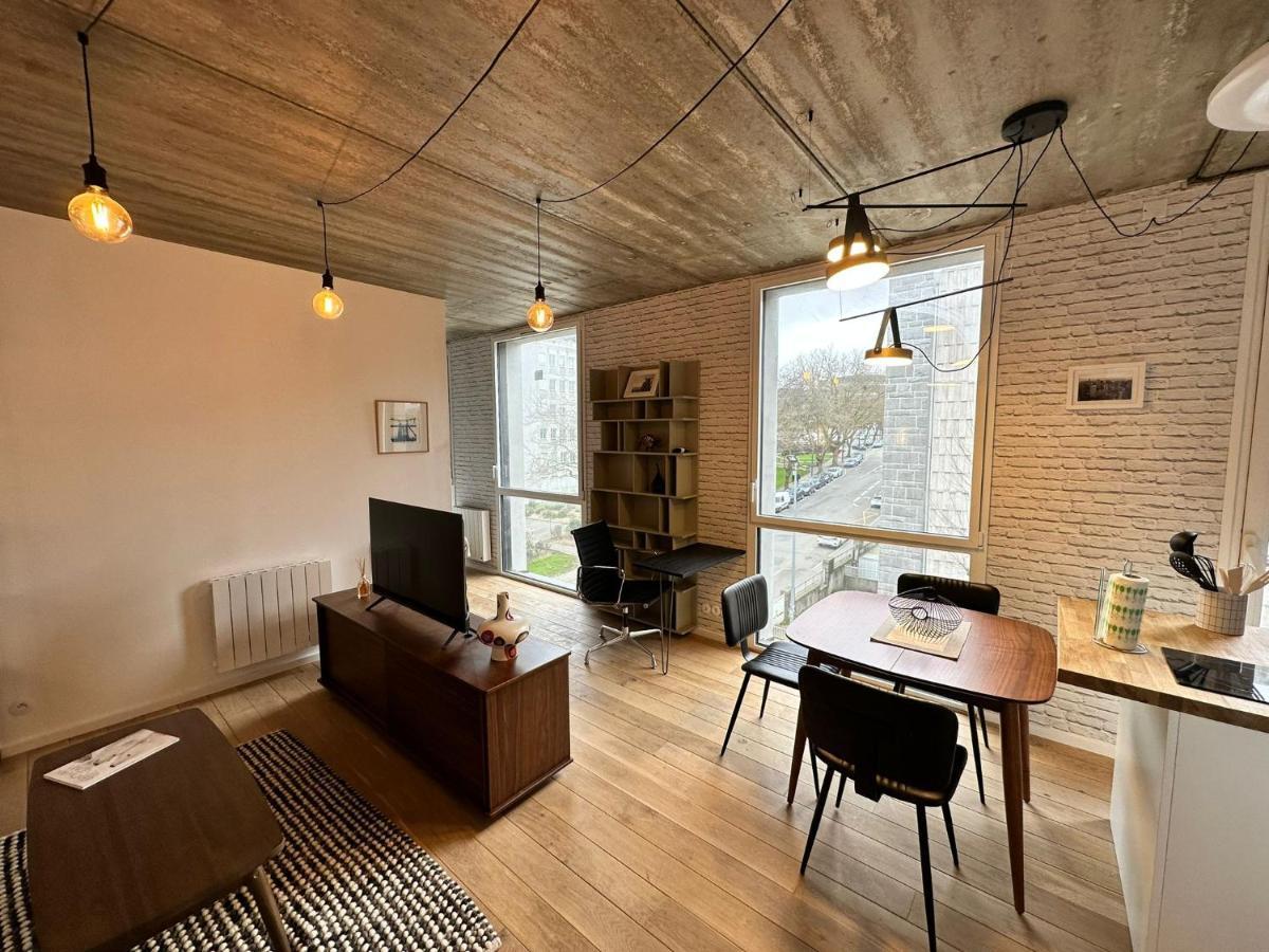 Les Ecrins De St Louis Apartment Brest Bagian luar foto